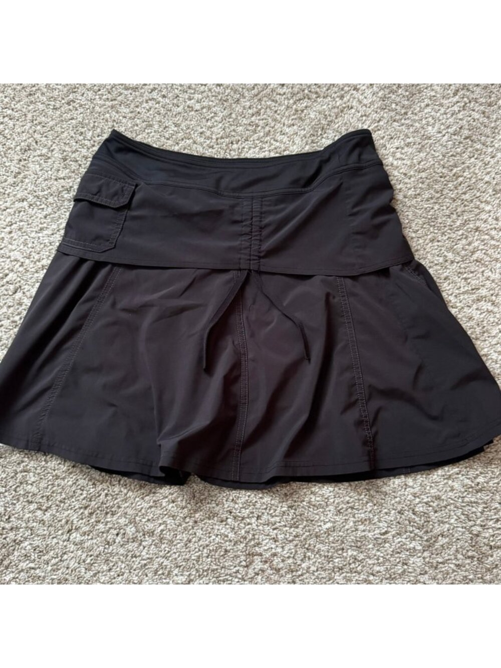 Athleta Skort Size 4 Black Gray Built-in Shorts Activewear Skirt Cargo Pocket